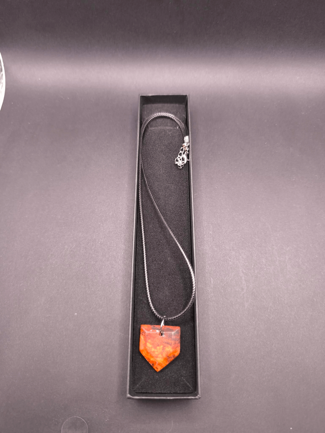 Pendentif pointe